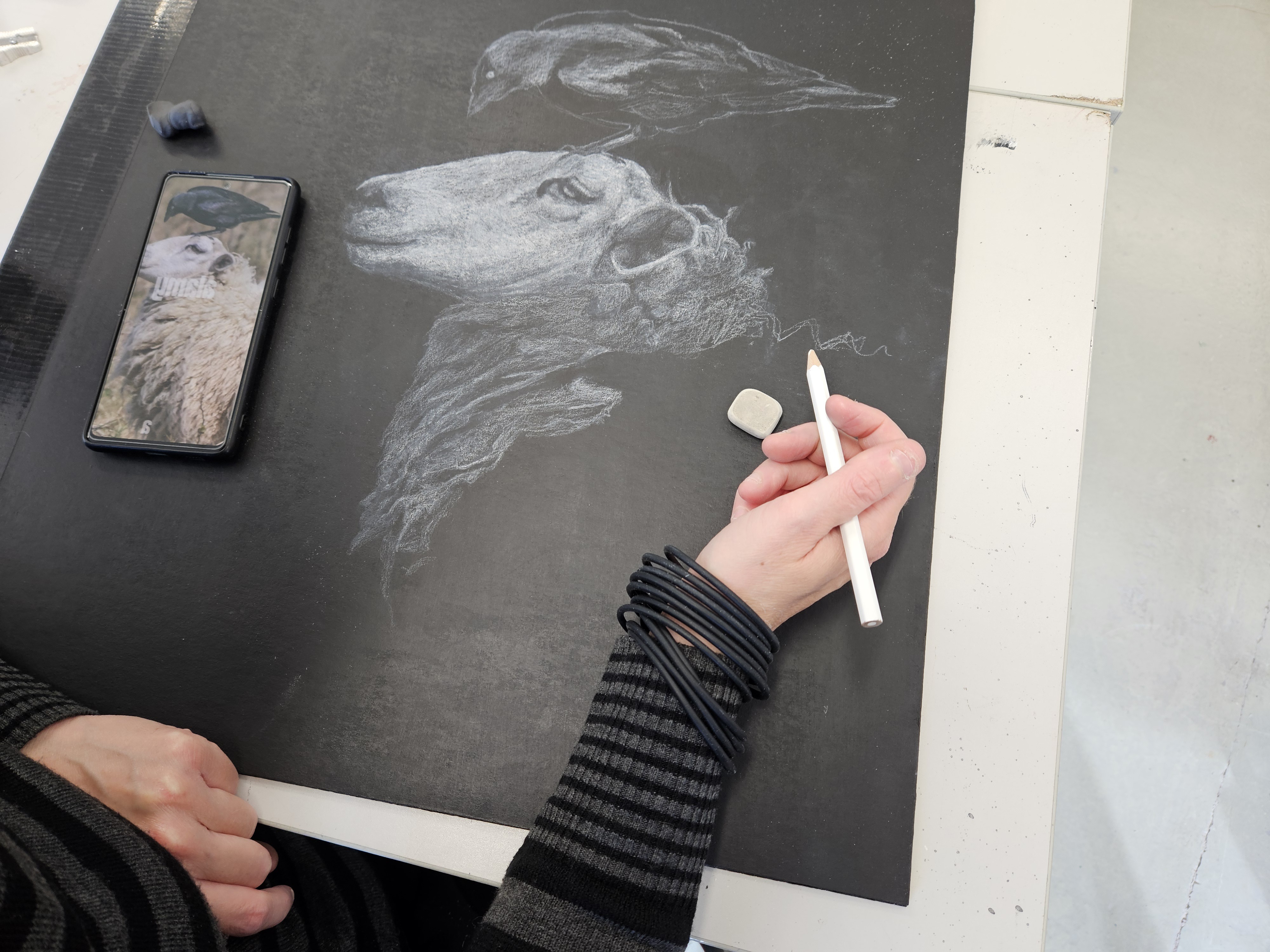 Kunstwerkt Handen In Uitvoering 1